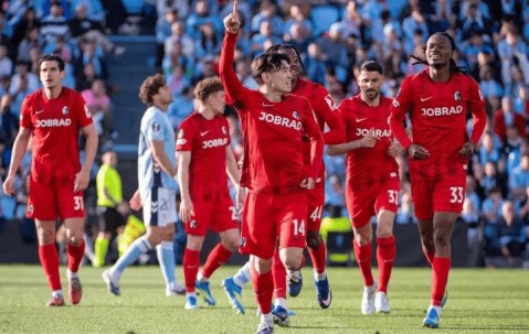 6-1总比分！日本天才导演屠杀， 这支德甲队让全欧刮目相看！