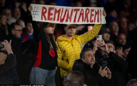 巴萨瞄准巴斯托尼！6000万标王引援遇阻，弗利克亲点意甲铁卫，姆巴佩伤情反转引争议