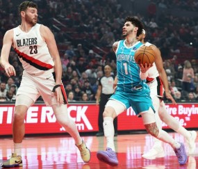 克林根11+11米勒23分 开拓者不敌黄蜂