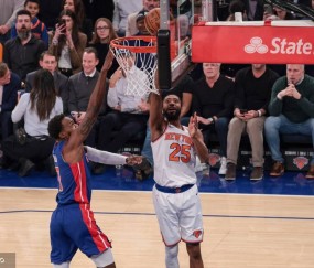 坎宁安42+8+13 布伦森33分活塞战胜尼克斯