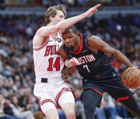 杜兰特空砍40分申京33+13+10 谢泼德13分火箭不敌公牛